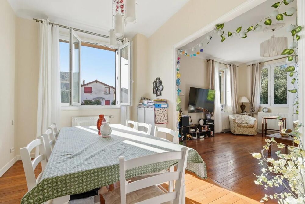 Maison de 10 pièces de 250 m² à Châtillon