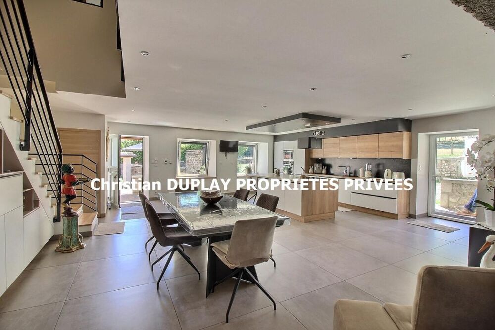 Maison Saint Didier En Velay 43140 propriété d'exception composée de deux habitations, nombreuses dépendances sur 9000m² de terr