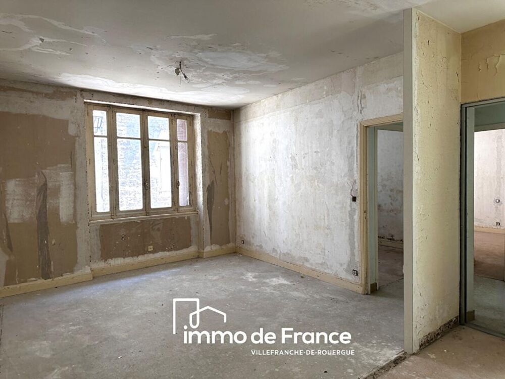 Villefranche De Rouergue, maison à terminer d'aménager, T3 de 60 m² sur 2 garages