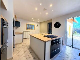  Maison � vendre 9 pi�ces 211 m�