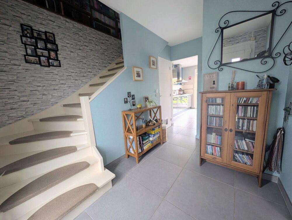 Vente Maison Maison semi individuelle, 4 Chambres, Sous-sol complet et garage Lambersart