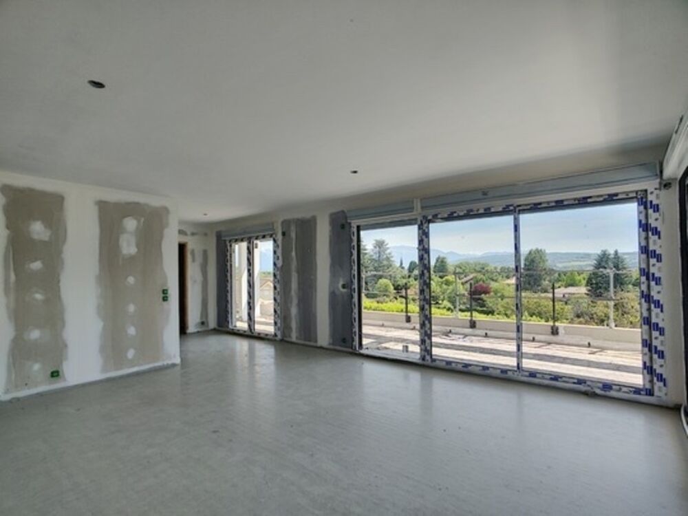 Appartement à vendre 5 pièces attique traversant VETRAZ MONTHOUX (74)