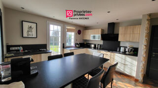  Maison  vendre 7 pices 192 m