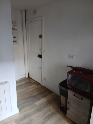  Appartement à louer 1 pièce 27 m²