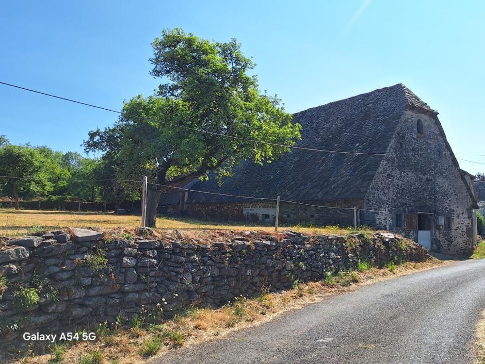 Grange + petit bâtiment