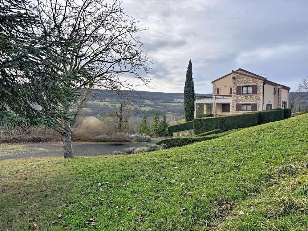 Maison 7 pièces 246 m² · à La Roche Blanche · 246 m² · 695 000 €