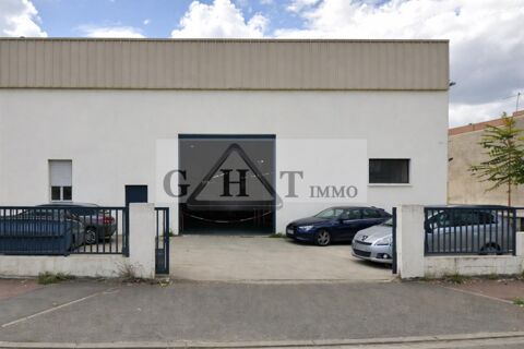 A VENDRE  700 M&sup2;  ENTREPOT ET BUREAUX  ARGENTEUIL 1089000 95100 Argenteuil