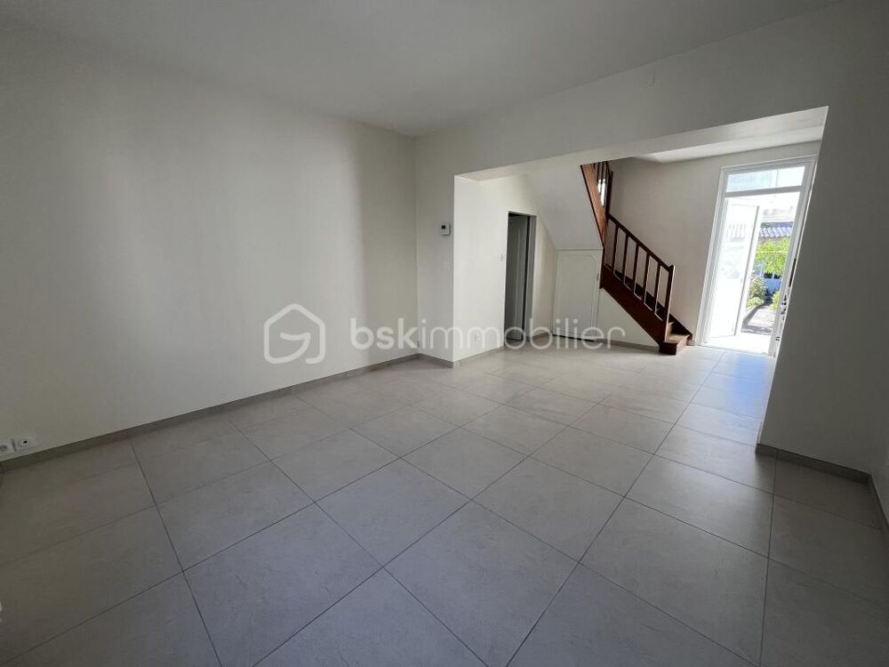Maison rénovée, 3 chambres, garage, jardin