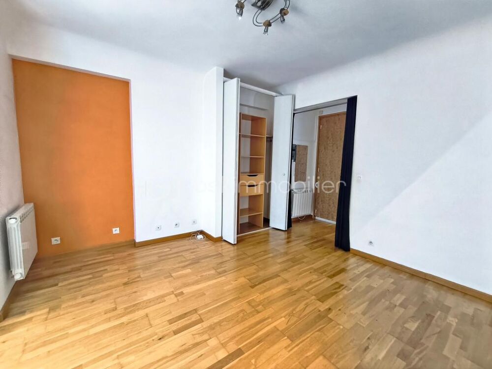 Vente Appartement Paris 14e - Porte de Vanves - F1 avec 2 caves, métro à pied Paris 14