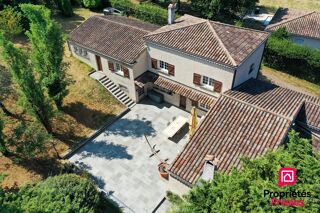  Villa à vendre 7 pièces 260 m²