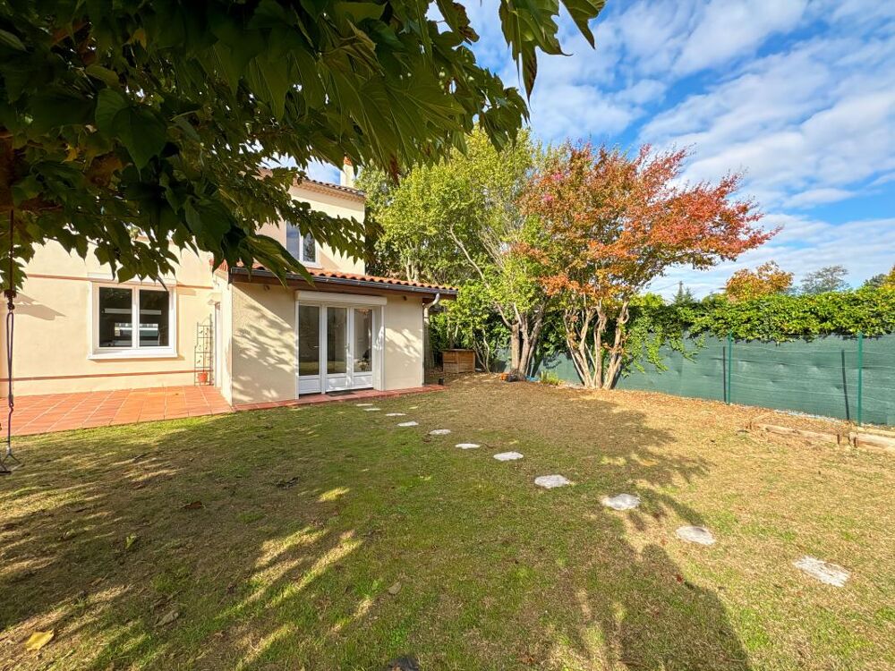 À Vendre - Maison avec Garage, Piscine et Jardin - AUCAMVILLE