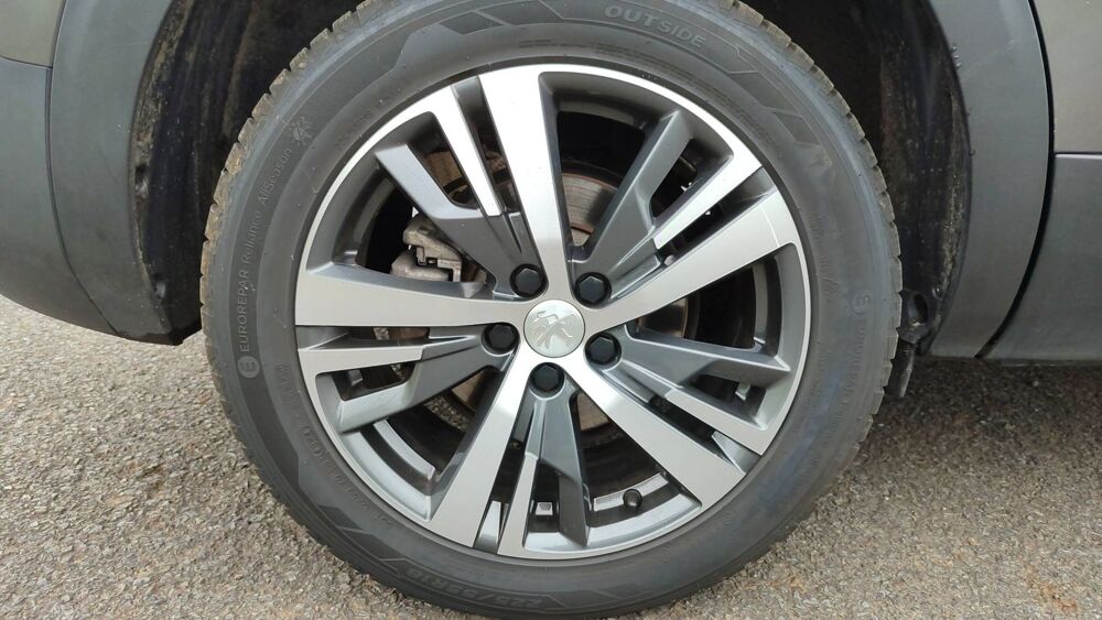 5008 1.2 PURETECH 130.0 Allure Pack 2023 occasion 35000 Rennes