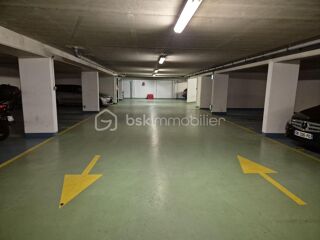  Parking / Garage � louer 12 m�