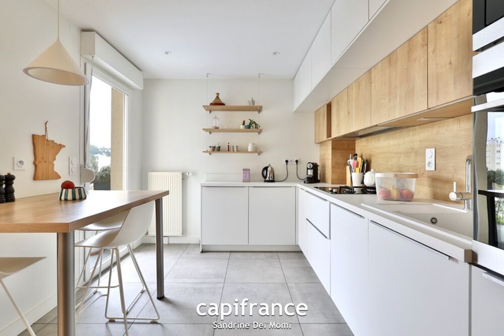 Tassin la demi lune - Appartement T4 de 101m² avec terrasse de 18m² avec garage de 43m² et place de stationnement