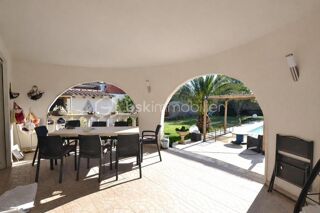  Villa à vendre 5 pièces 139 m²
