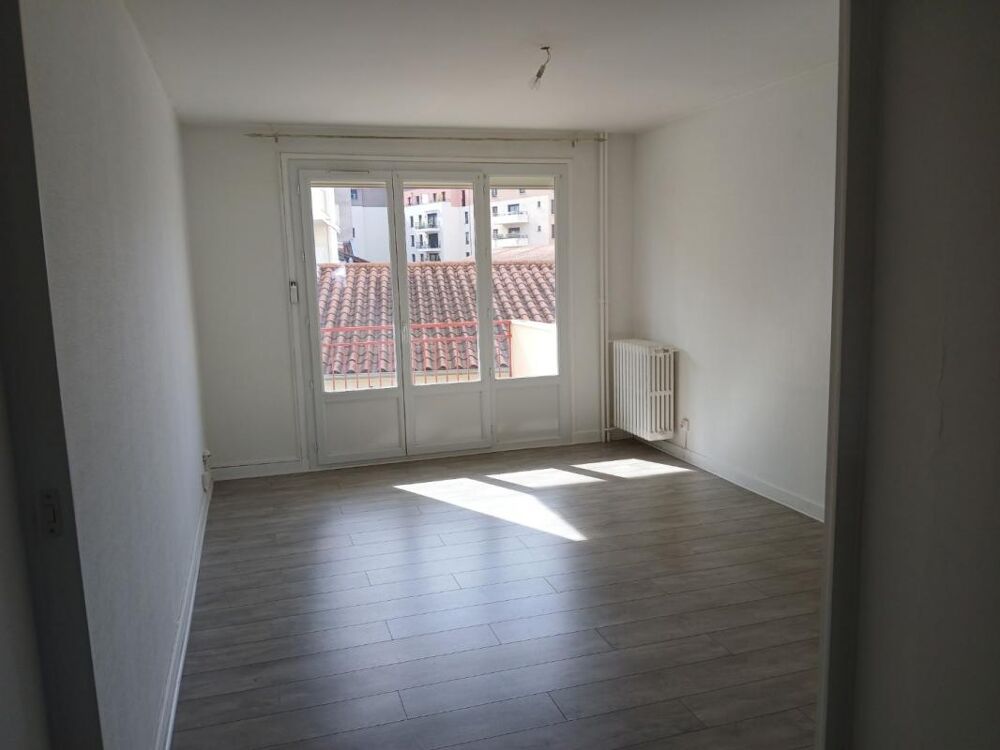 Appartement T3 de 60 m² avec balcon et parking