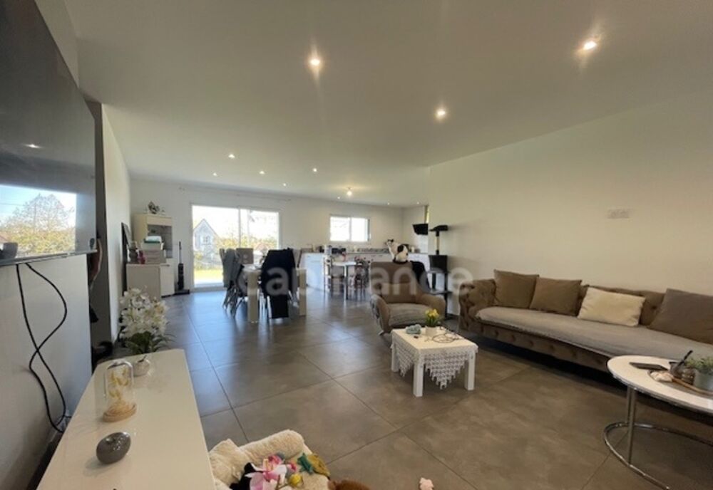Vente Maison Maison plain pied à vendre 5 pièces JUGEALS NAZARETH Jugeals nazareth