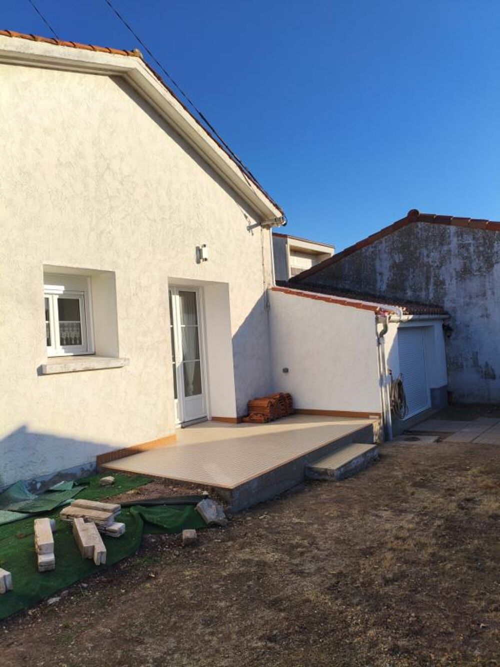 Location Maison JARD SUR MER (85520) - AU COEUR DU VILLAGE- MAISON DE PLAIN PIED 2 CHAMBRES MEUBLEE AVEC COUR PRIVATIVE Jard sur mer