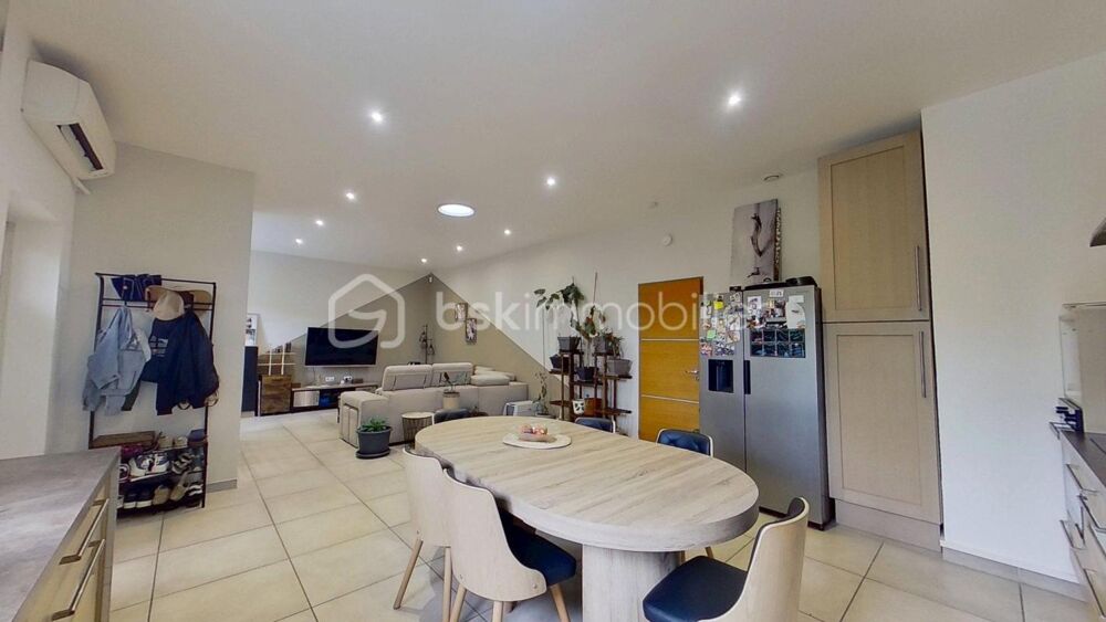 Vente Maison À VENDRE – Maison contemporaine de plain-pied avec panneaux photovoltaïques – Montélimar Montelimar