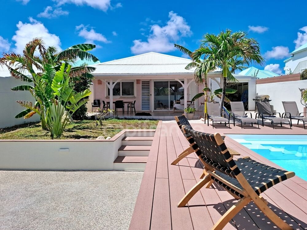 SUPERBE VILLA À VENDRE 3 CHAMBRES SUR OYSTER POND, SAINT-MARTIN (97150)
