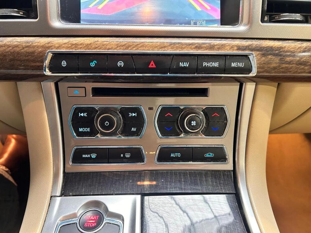 XF 3.0 V6 Diesel 2014 occasion 35520 La Chapelle Des Fougeretz