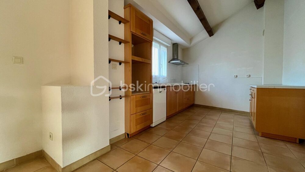 Appartement 5 pièces de 104 m² à Uzès avec grande terrasse