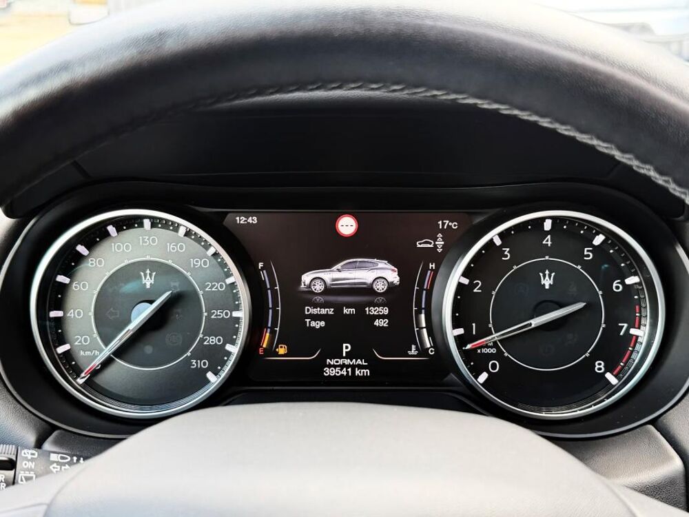 Levante 3.0 V6 Modena S – Nerissimo Paket ACC Toit Panoramique 2022 occasion 33000 Bordeaux