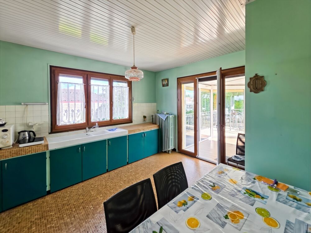 Vente Maison À quelques minutes de Lons-le-Saunier – Maison 3 chambres sur 4 295 m² de terrain Montmorot
