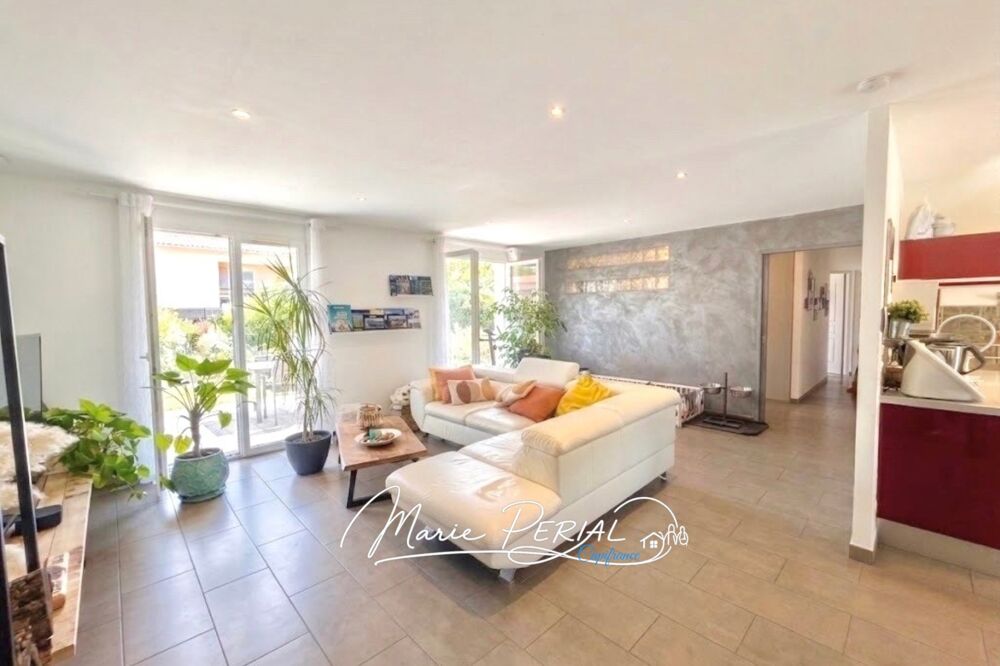 Magnifique maison de plain-pied de 119 m²  Un cadre de vie privilégié à Allamps
