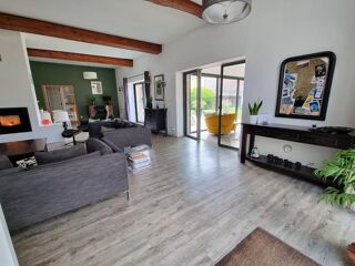  Maison � vendre 8 pi�ces 221 m�