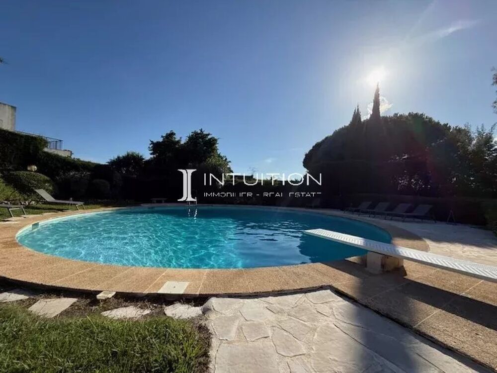 Cannes - Croix-des-Gardes : Appartement rez-de-jardin dans une résidence avec piscine d'une superficie totale de 44,06 m²
