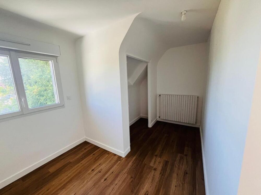 Vente Maison Centre-bourg de Saint-Avé – Maison entièrement rénovée de 120 m² sur un terrain de 500 m², comprenant 3 chambres, vie de plain-p Saint ave