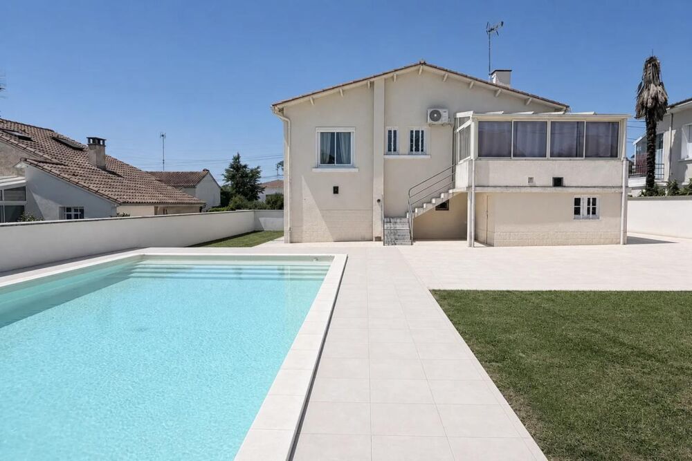 Vente Maison Maison rénovée 5 pièces avec piscine à Bergerac Bergerac