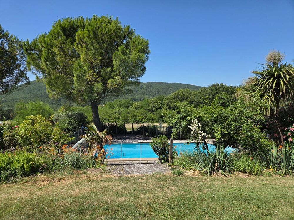 Maison + 3 gîtes 11 pièces 330 m2