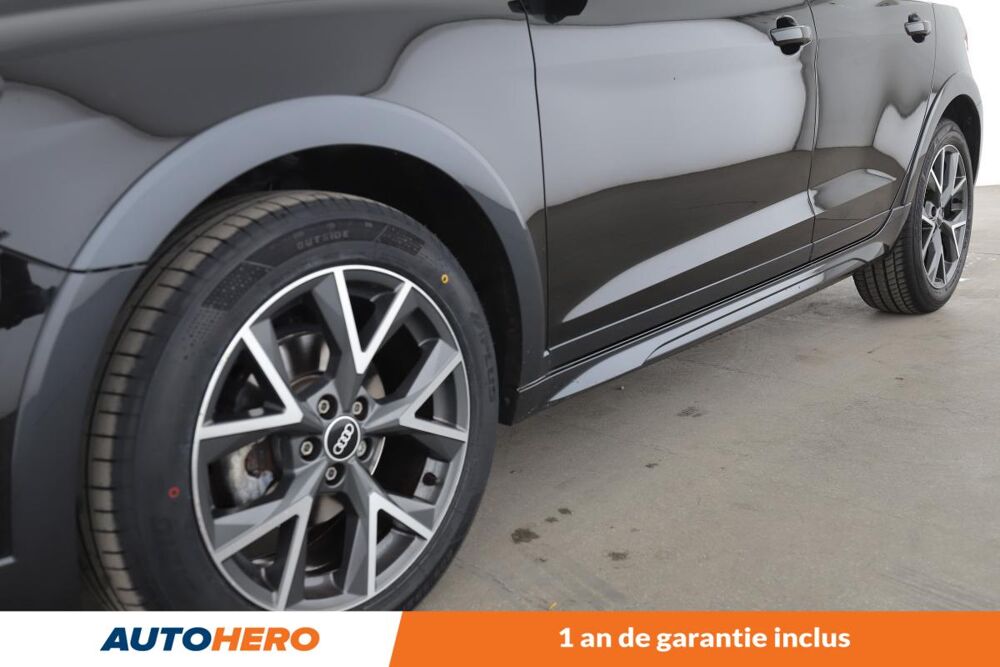 A1 Citycarver 30 TFSI Design Luxe S tronic 7 110 ch 2021 occasion 92130 Issy-les-Moulineaux