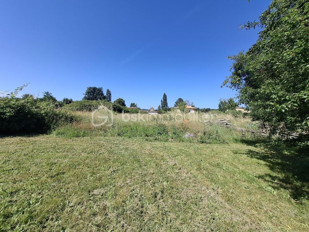 Terrain constructible viabilisé de 7 837 m² en zone UC  Fort potentiel daménagement avec maison existante
