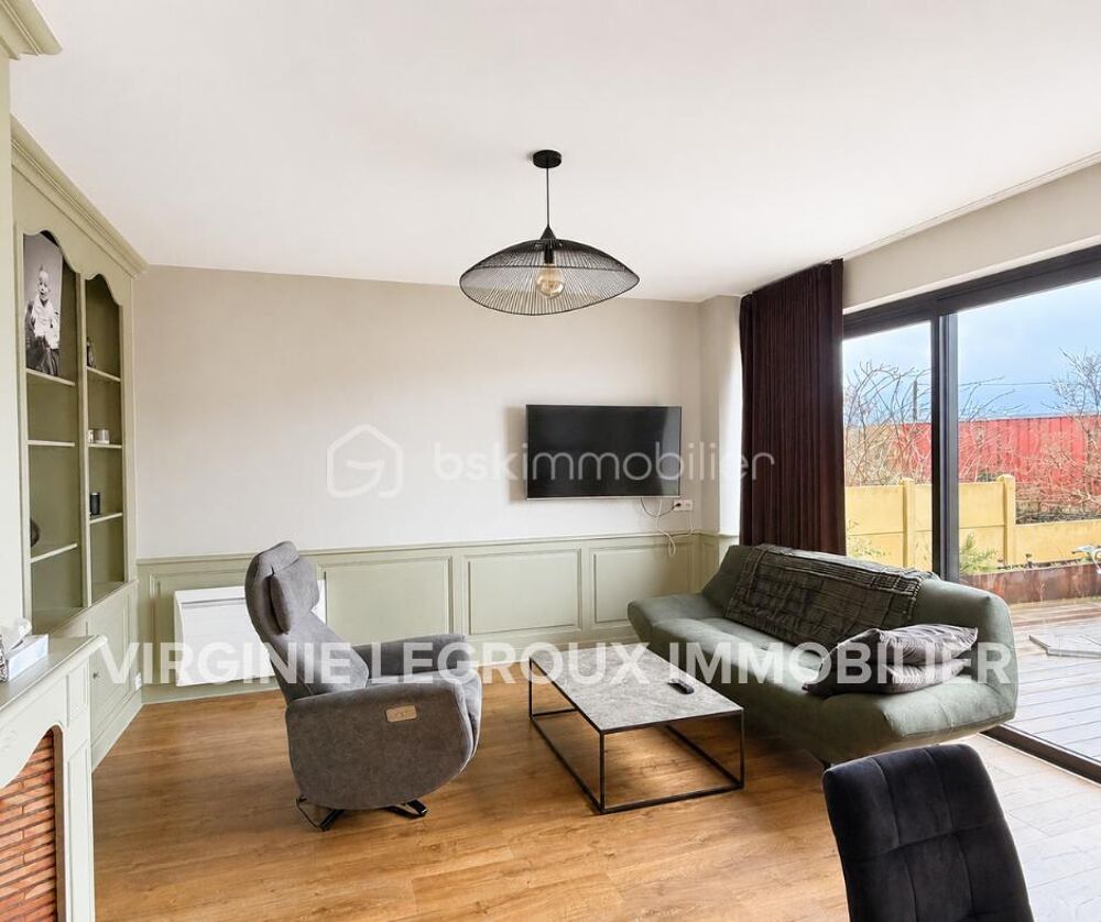 Vente Maison En Exclusivité, maison de caractère de 131m2 avec piscine Port brillet