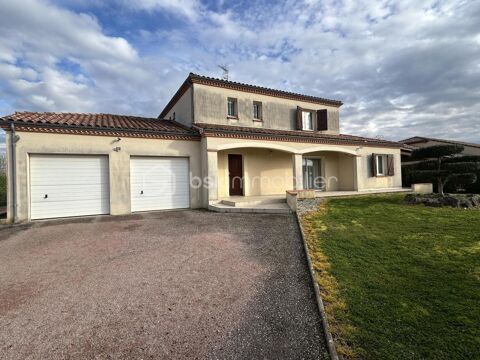   GRANDE MAISON - 4 CHAMBRES - 1 BUREAU - GARAGES- DEPENDANCE - PISCINE Maison - 6 pi�ce(s) - 150 m�