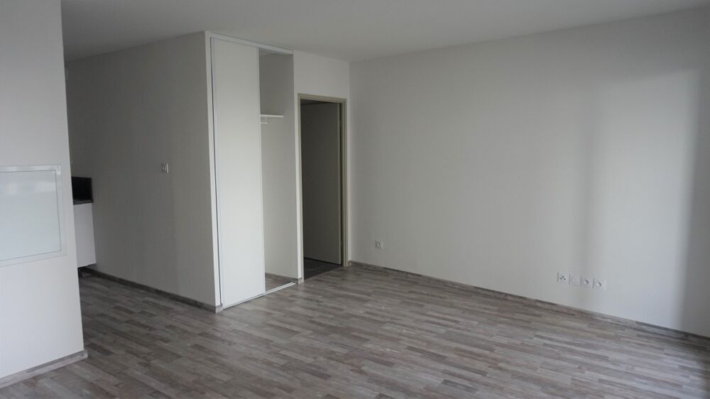 Location Appartement Studio avec balcon et parking à Marseille Marseille 15