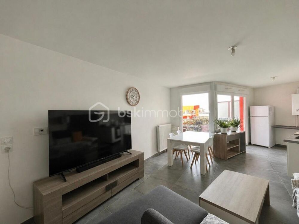 Chevigny : Appartement 3 pièces de 64m² dernier étage/terrasse avec garage et piscine