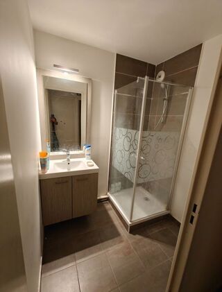  Appartement à louer 4 pièces 80 m²