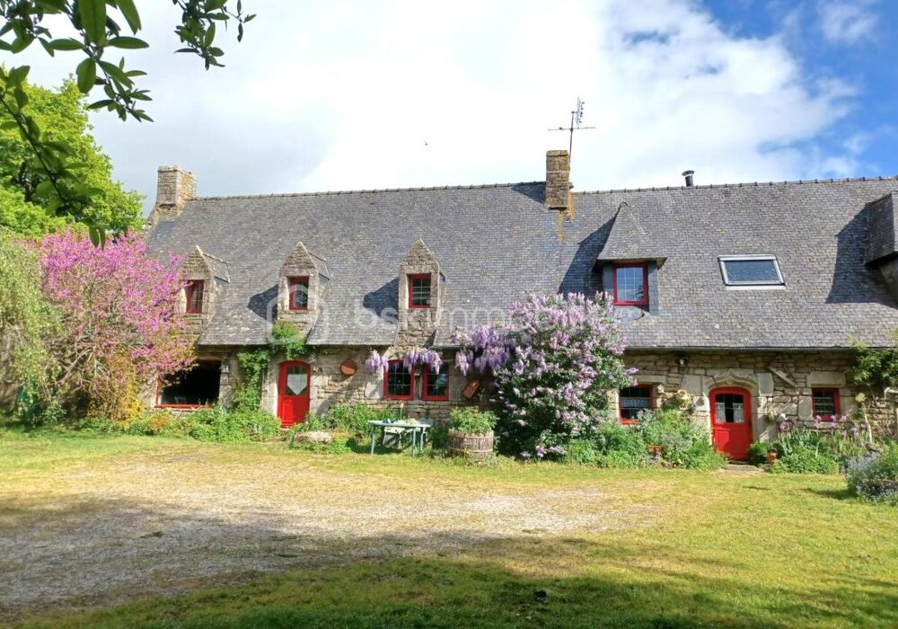 Authentique maison bretonne en pierre au charme intemporel - 178 m²