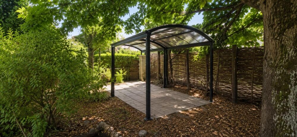 Vente Maison Deux maisons, une piscine, 2 002 m² de nature – 1h de Paris Saint remy sur avre