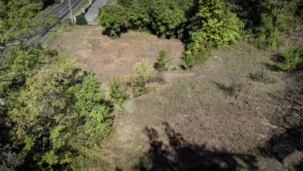 Vente Terrain Beau terrain  a-typique constructible de 3199m2 Couze et saint front