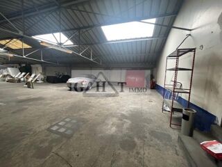  Immeuble � vendre 1300 m�