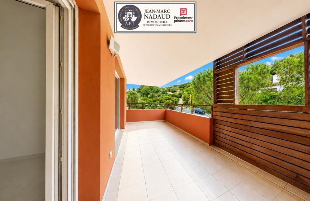 Appartement 3 pièces de 77,15 m² avec terrasse + garage, plages à pied