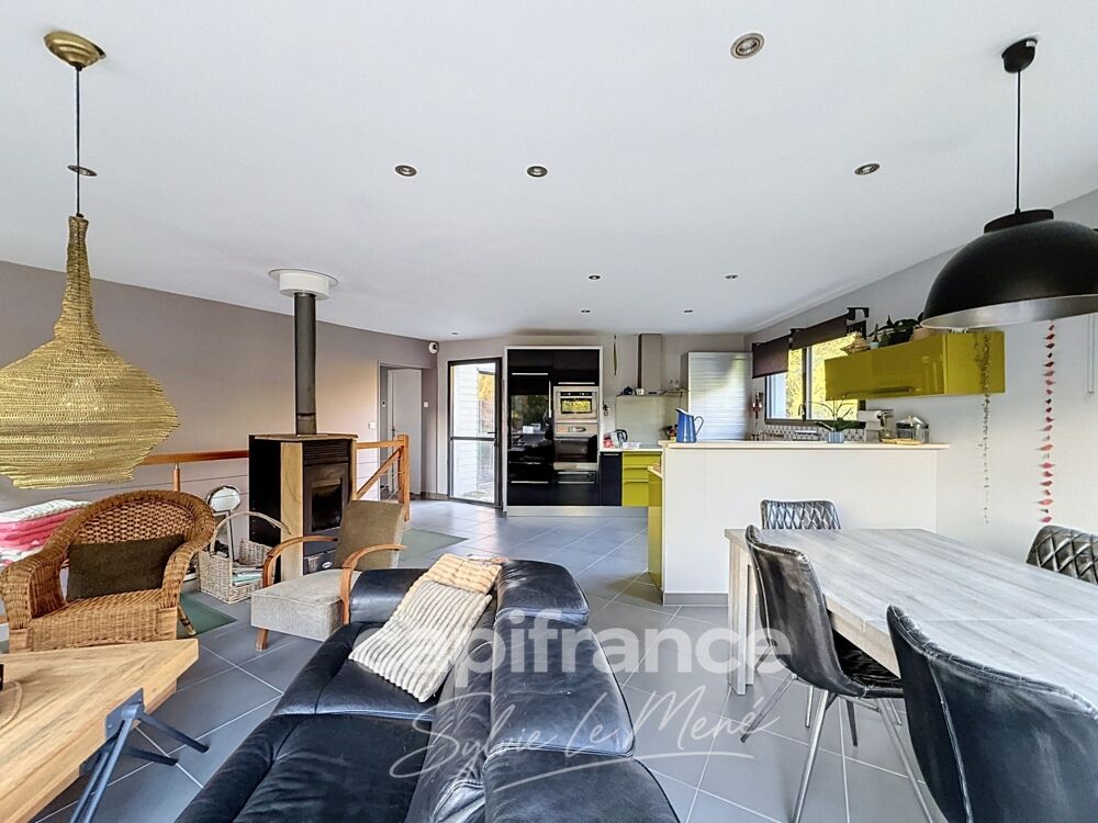 Vente Maison PONTIVY (56300) – MAISON CONTEMPORAINE EN OSSATURE BOIS – 5 CHAMBRES – TERRAIN DE 1 530 m² Pontivy