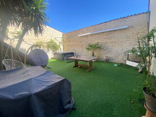  Maison  vendre 7 pices 195 m