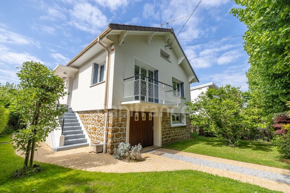 Vente Maison Maison maison individuelle à vendre au coeur de la vallée de l'orge sur la commune de SAINTE GENEVIEVE DES BOIS (91) Sainte genevieve des bois