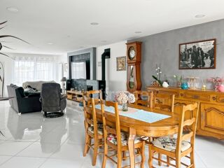  Maison � vendre 5 pi�ces 200 m�